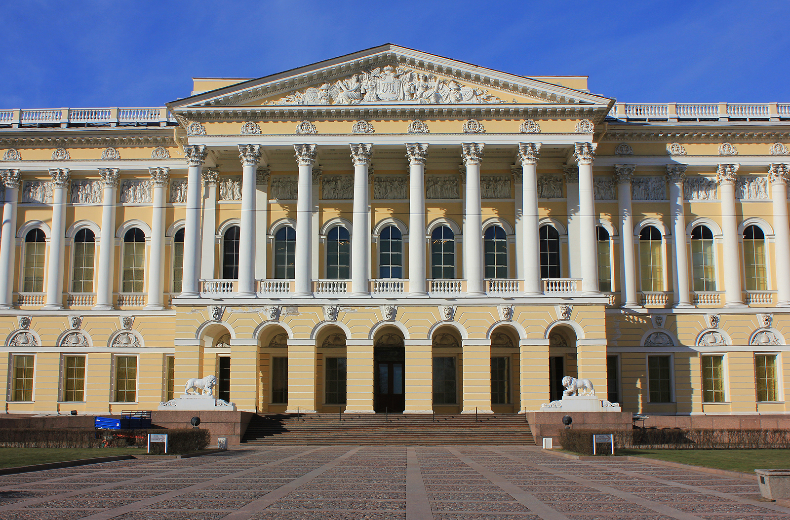 Сколько картин в русском музее в санкт петербурге