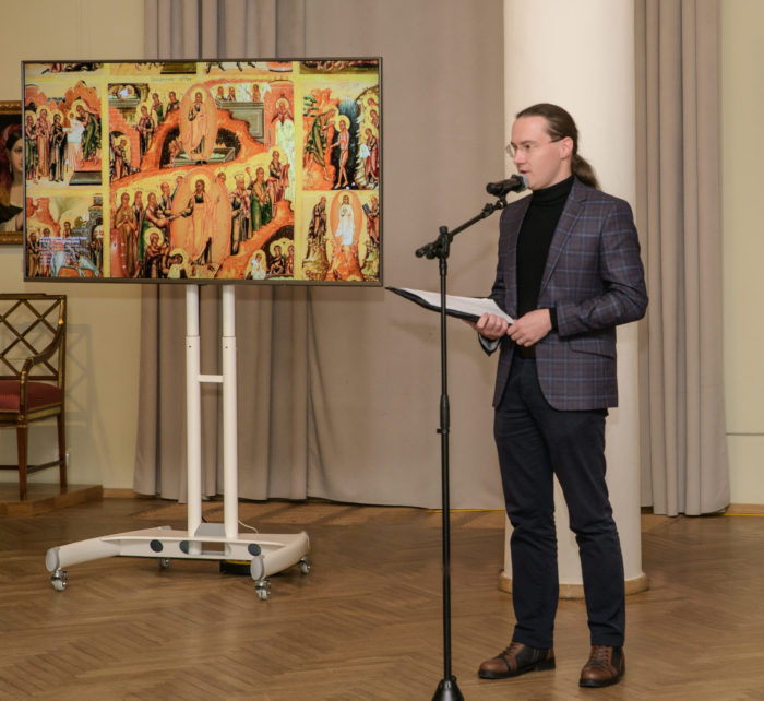 В Великом Новгороде представили каталог коллекции икон Олега Кушнирского